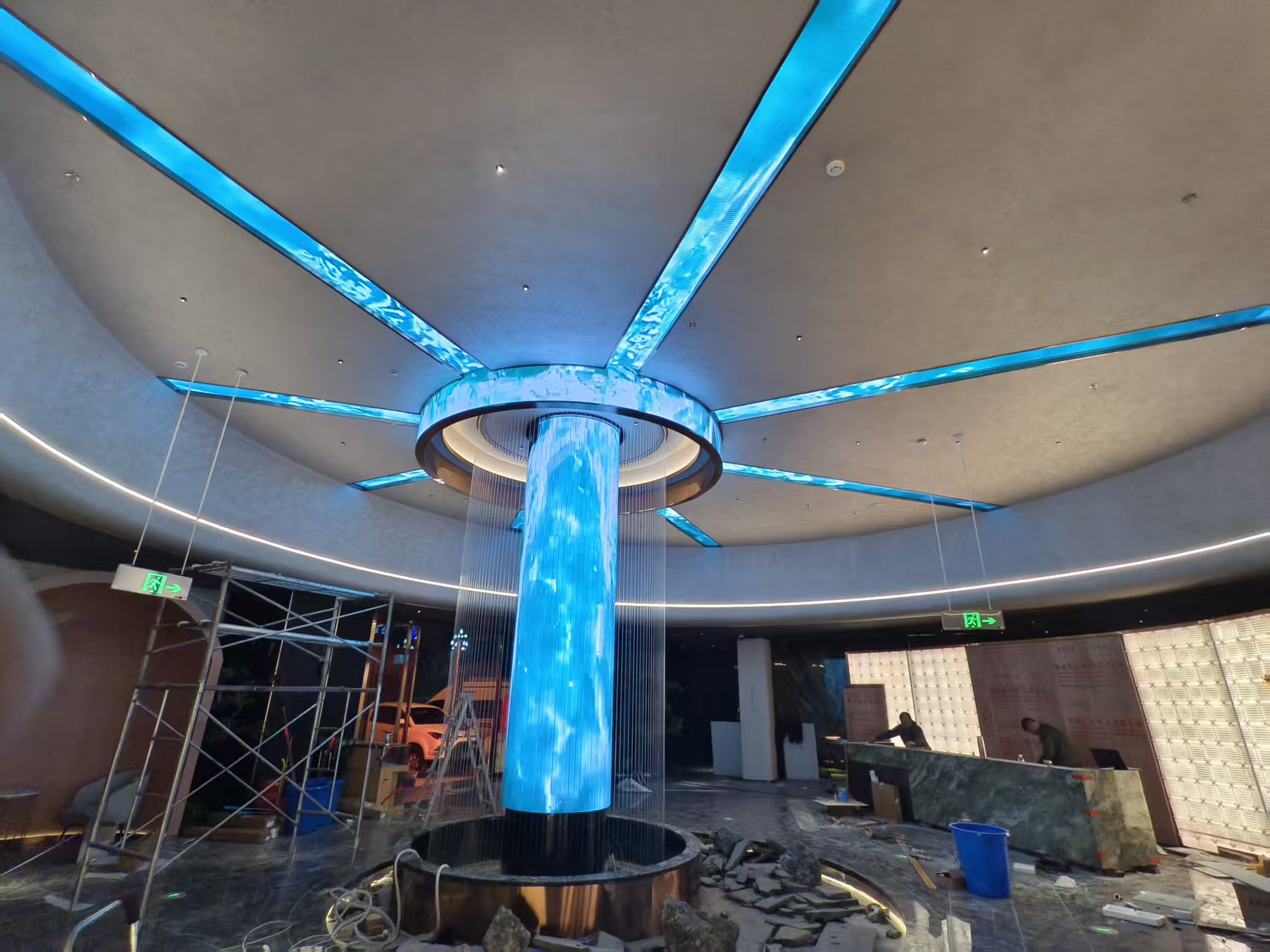 宜宾大厅立柱异形 LED 显示屏控制系统项目